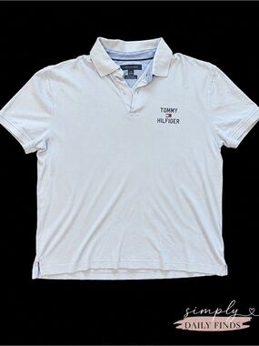 Tommy Hilfiger Men's Pale Blue Polo with Chest Logo size large